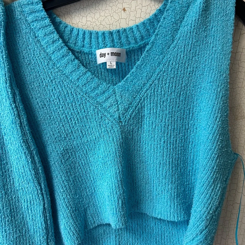 Blue Knit Women's Skirt and top - Picture 7 of 8